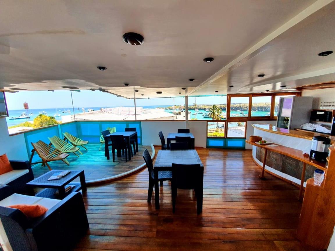 Casa Ocean Pier Bed & Breakfast Puerto Ayora  Eksteriør bilde